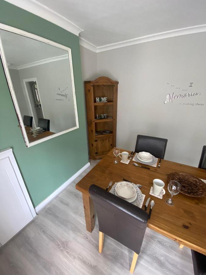 Mairead - Cosy Property In Gaeltacht Quarter Belfast Dış mekan fotoğraf